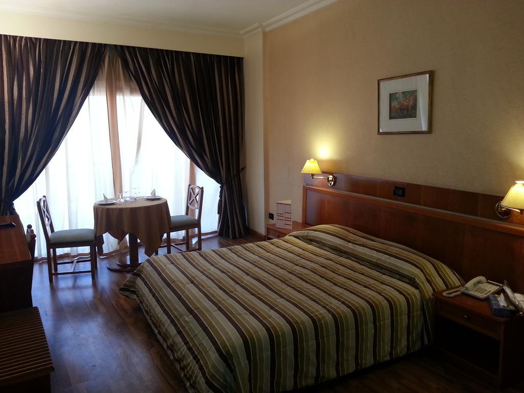 Charles Hotel Beirut Luaran gambar