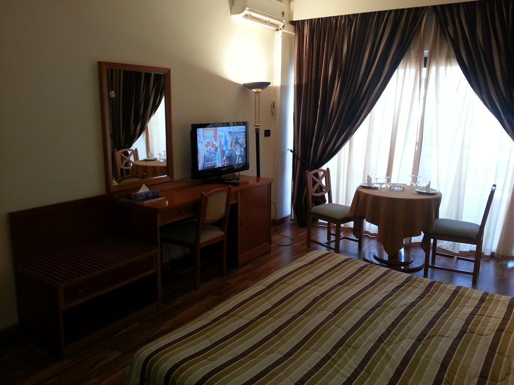 Charles Hotel Beirut Luaran gambar